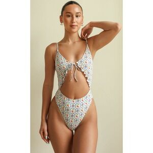 Tessa One Piece Dippin Daisys NWT Heart Sherrys Print Cream Size Small New